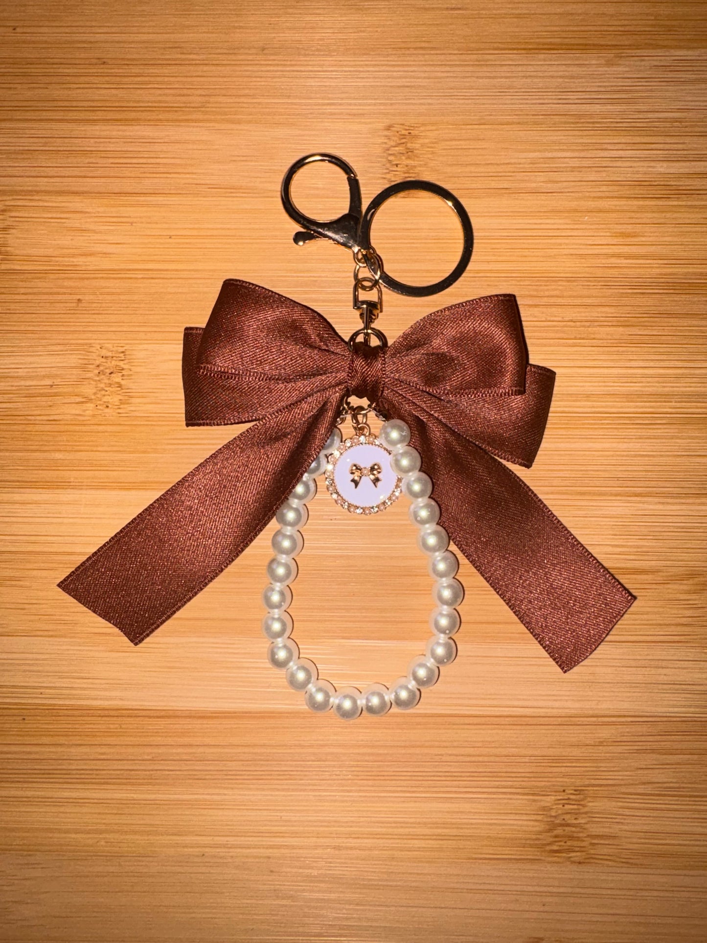 Brown bow and Pearl purse charm