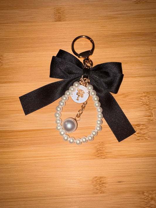 Black Bow and Pearl purse charm/keychain.